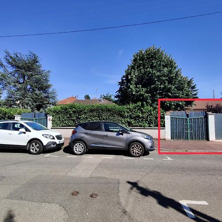Apartament Maisonnette Avec Jardin, Parc Du Chene Bron Zewnętrze zdjęcie