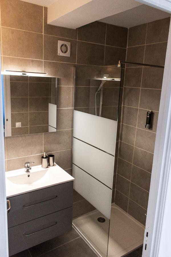 Apartament Maisonnette Avec Jardin, Parc Du Chene Bron Zewnętrze zdjęcie